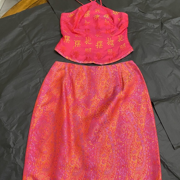 Open Back Top with Matching Skirt - Picture 5 of 5